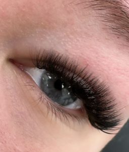 eyelash extensions in Markham